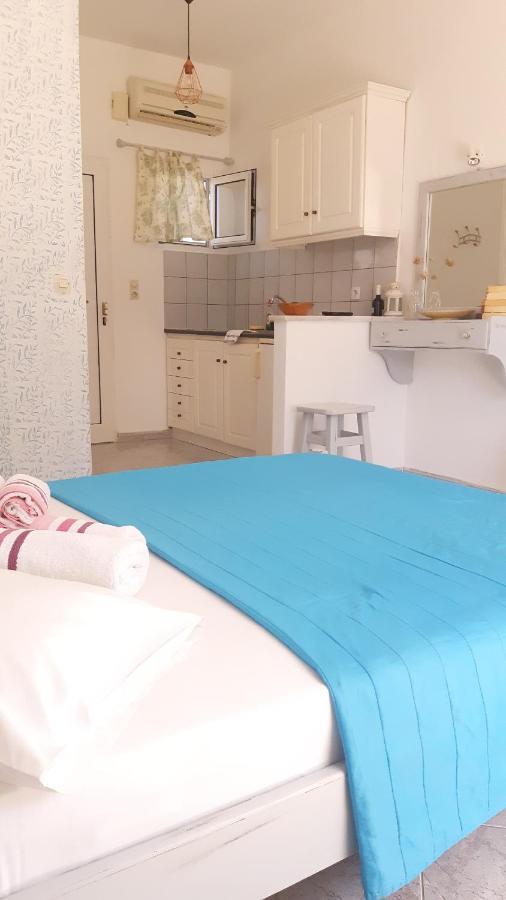 Voula Accommodation Agios Georgios  Esterno foto